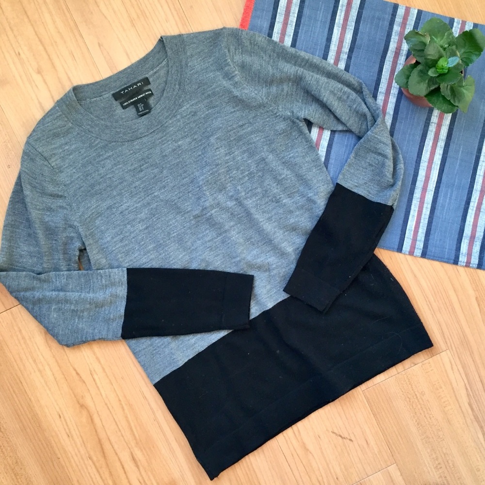 TAHARI colorblock sweater
